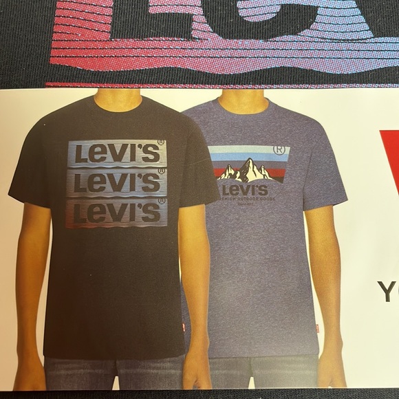 NWT Boys Youth 2 Pack Levi's Graphic Tshirts Size 10/12 - Picture 4 of 6